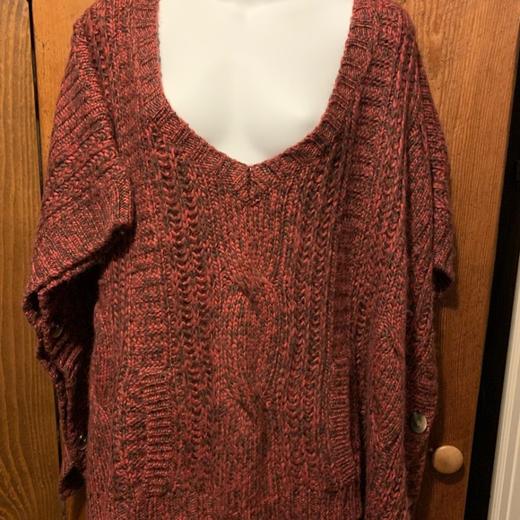 American Eagle Cape Sweater / Poncho - Picture 1 of 16